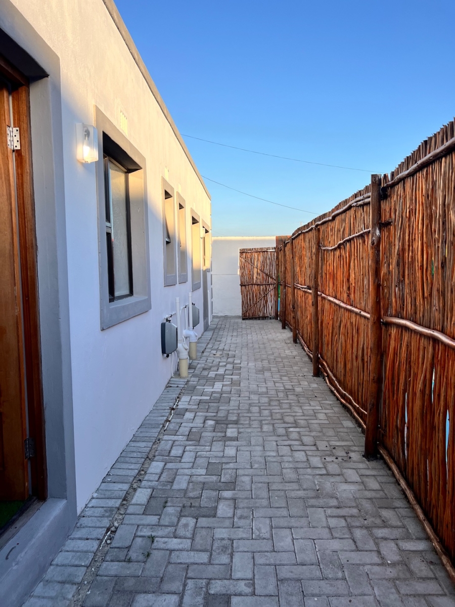 To Let 1 Bedroom Property for Rent in Malibu Village Western Cape